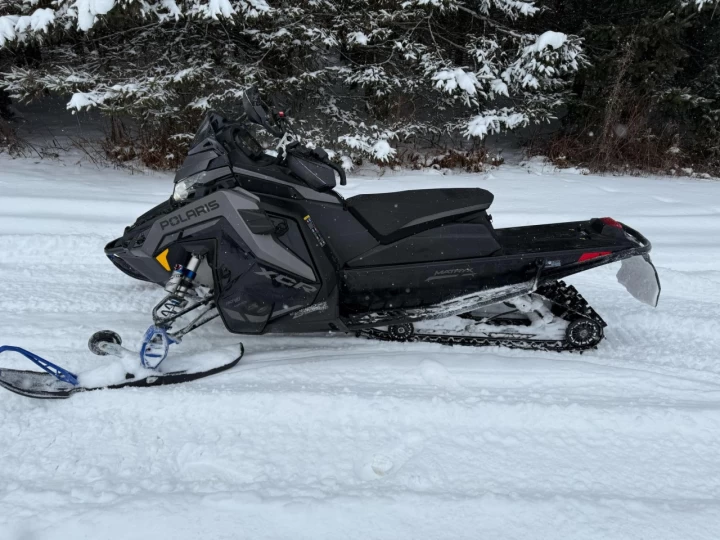 2022 POLARIS 850 INDY XCR 136 GARANTIE JUSQU'AU 28 JANVIER 2026